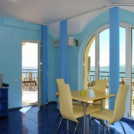 圣塔季扬娜酒店 圣弗拉斯