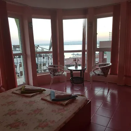 圣塔季扬娜酒店 圣弗拉斯